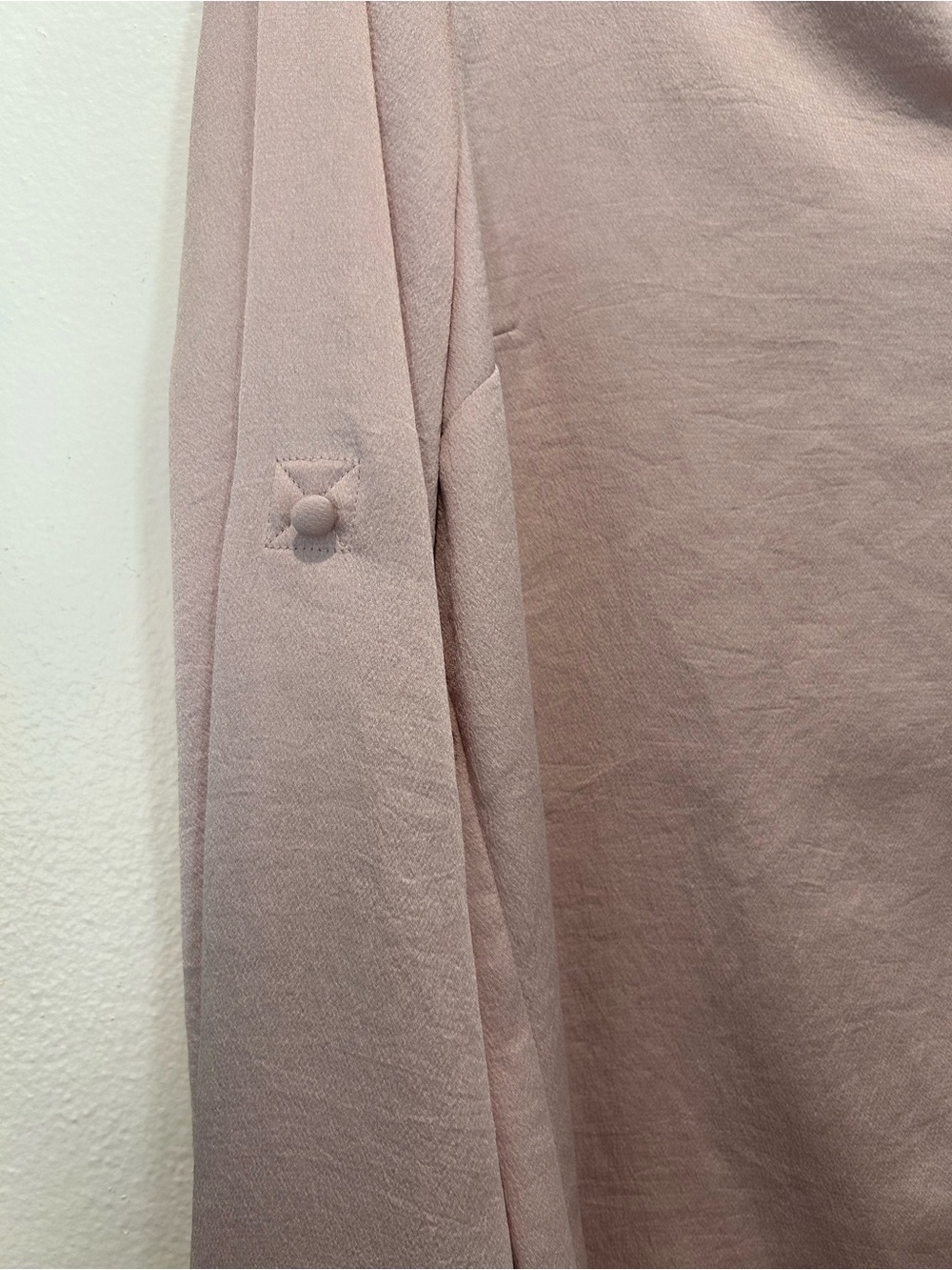 Express Slim Women's Blouse in Light Blush - Picture 5 of 10